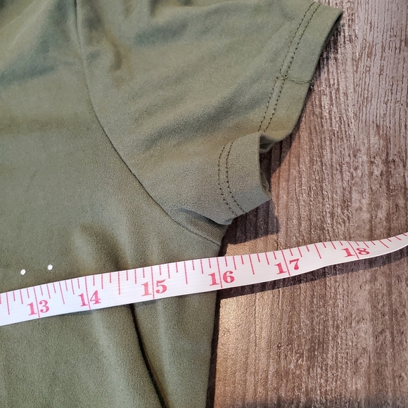 Love Wish Olive Green "Coming Soon" Gold Metallic Graphic Maternity Top Small - Picture 7 of 14